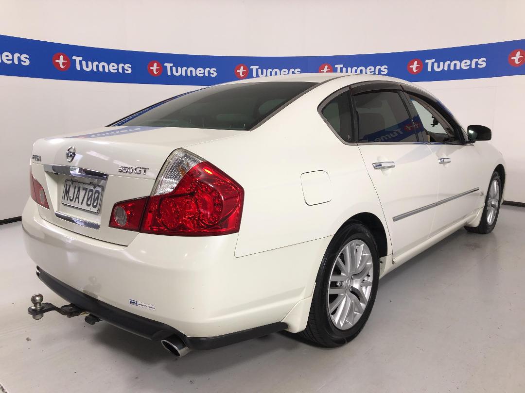 Photo '7' of Nissan Fuga