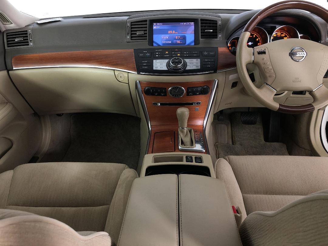 Photo '17' of Nissan Fuga