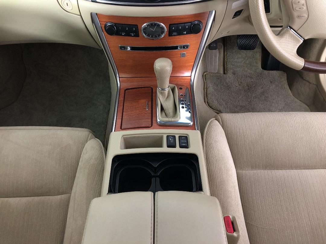 Photo '18' of Nissan Fuga