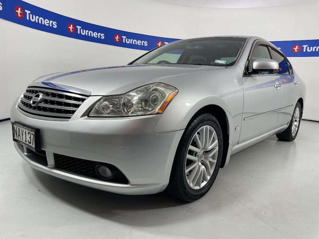 Photo '4' of Nissan Fuga