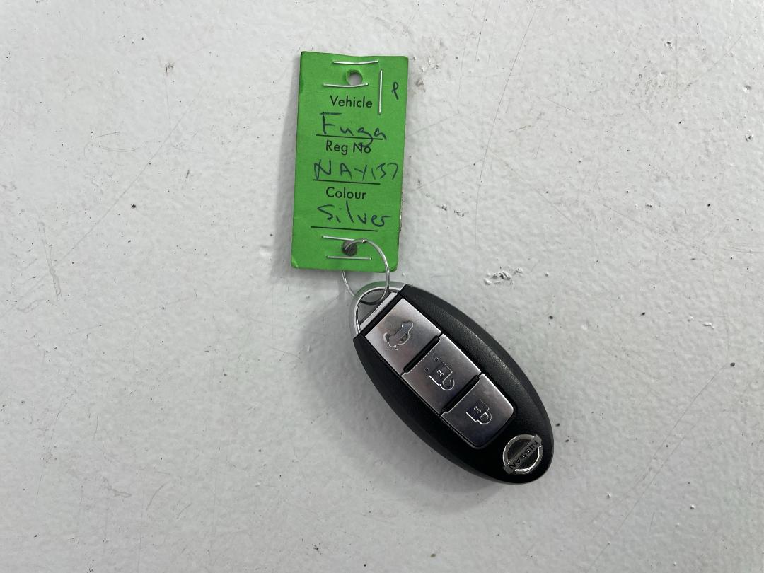 Photo '22' of Nissan Fuga