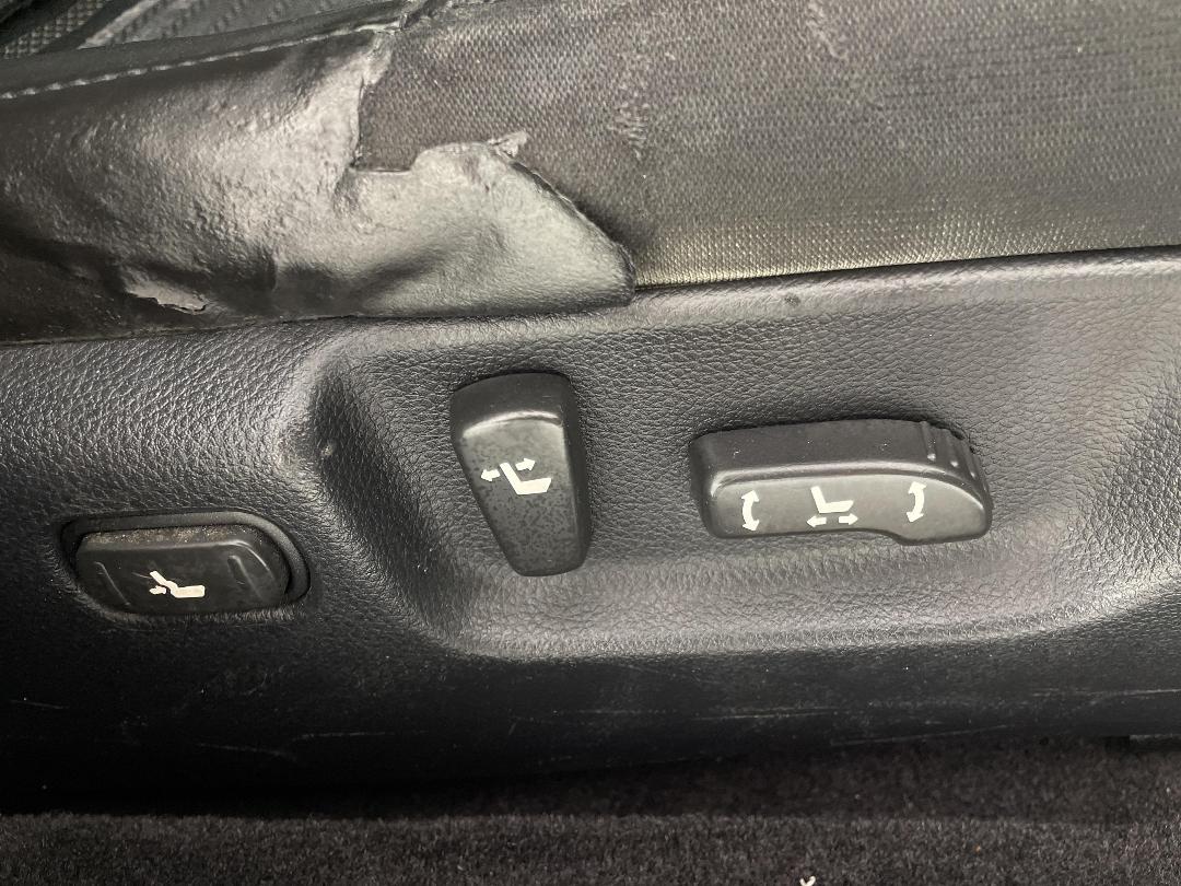 Photo '24' of Nissan Fuga