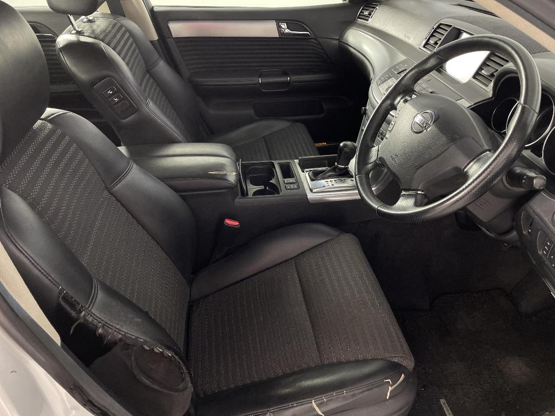 Photo '16' of Nissan Fuga Photo '16' of Nissan Fuga