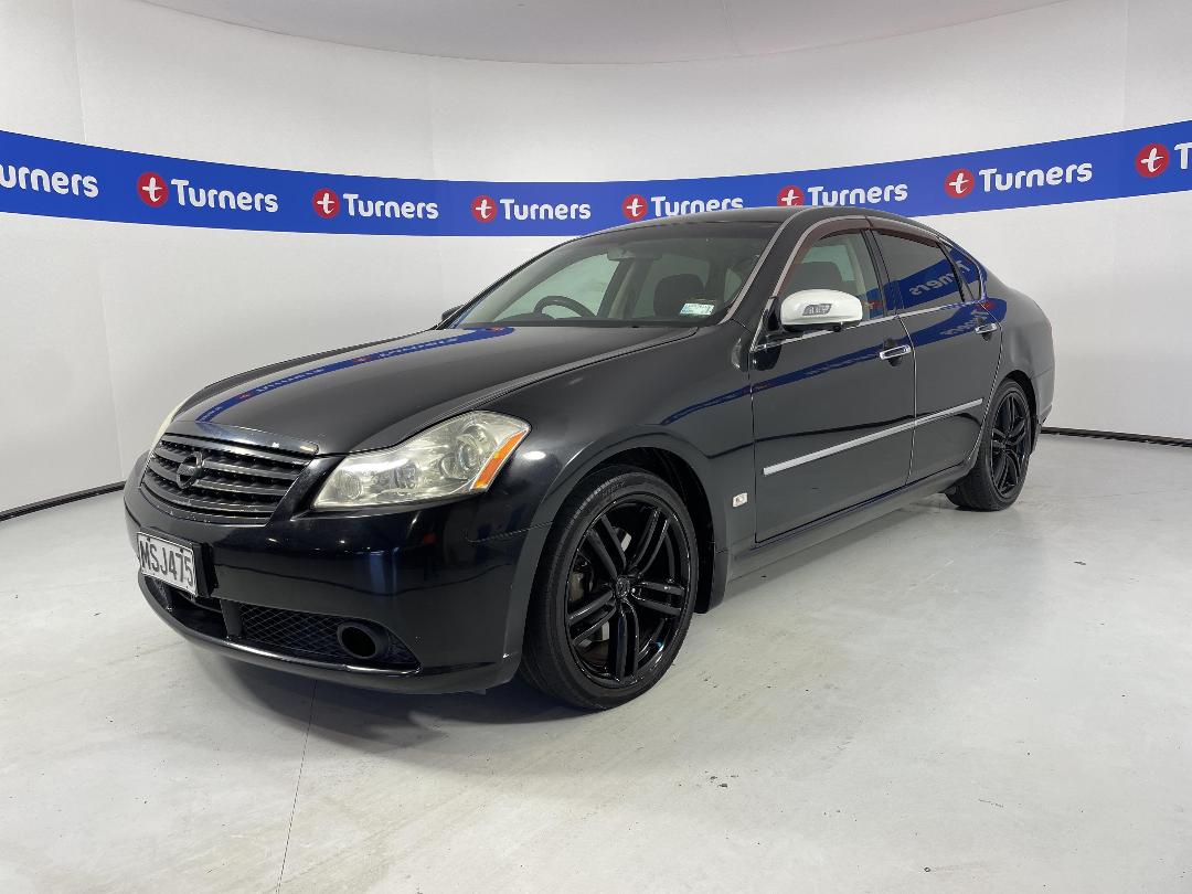 Photo '4' of Nissan Fuga