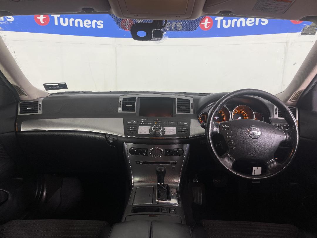 Photo '17' of Nissan Fuga Photo '17' of Nissan Fuga