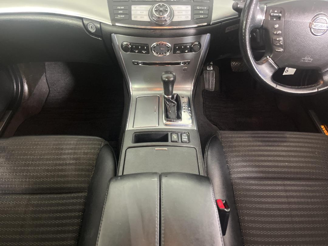 Photo '23' of Nissan Fuga Photo '23' of Nissan Fuga