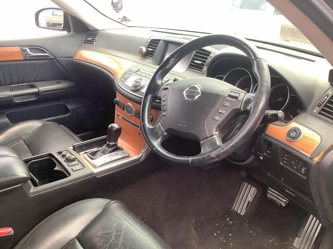 Photo '14' of Nissan Fuga 450GT