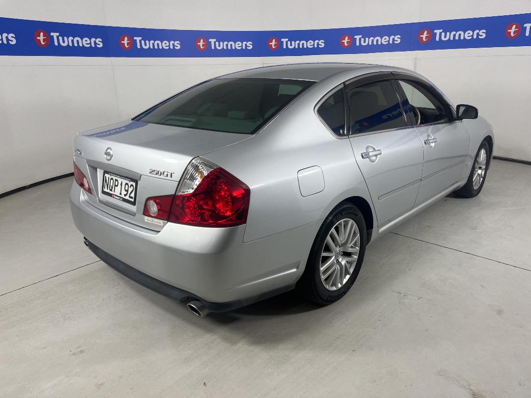 Photo '7' of Nissan Fuga Photo '7' of Nissan Fuga