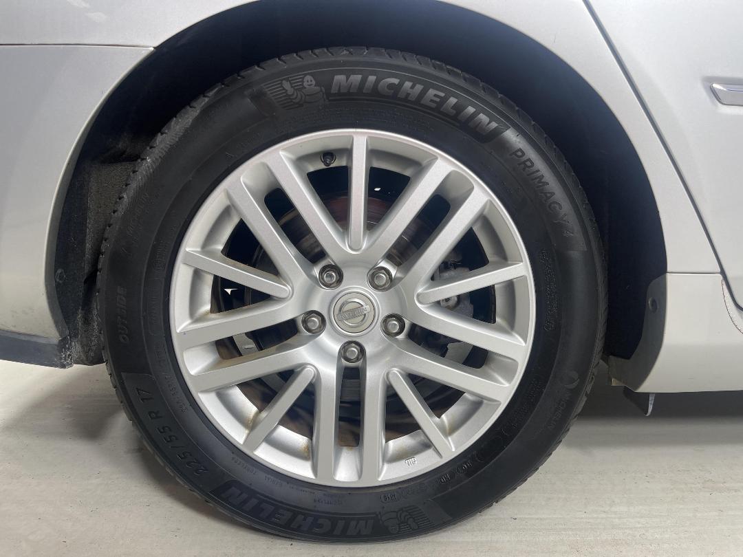 Photo '12' of Nissan Fuga Photo '12' of Nissan Fuga