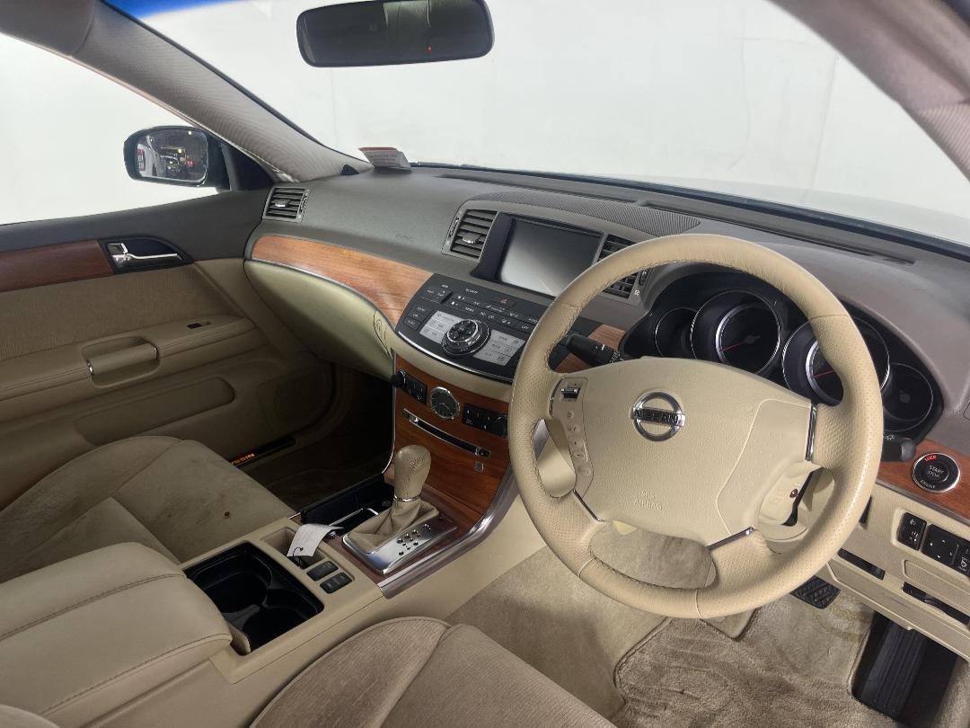 Photo '16' of Nissan Fuga Photo '16' of Nissan Fuga