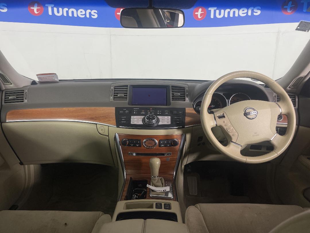 Photo '17' of Nissan Fuga Photo '17' of Nissan Fuga