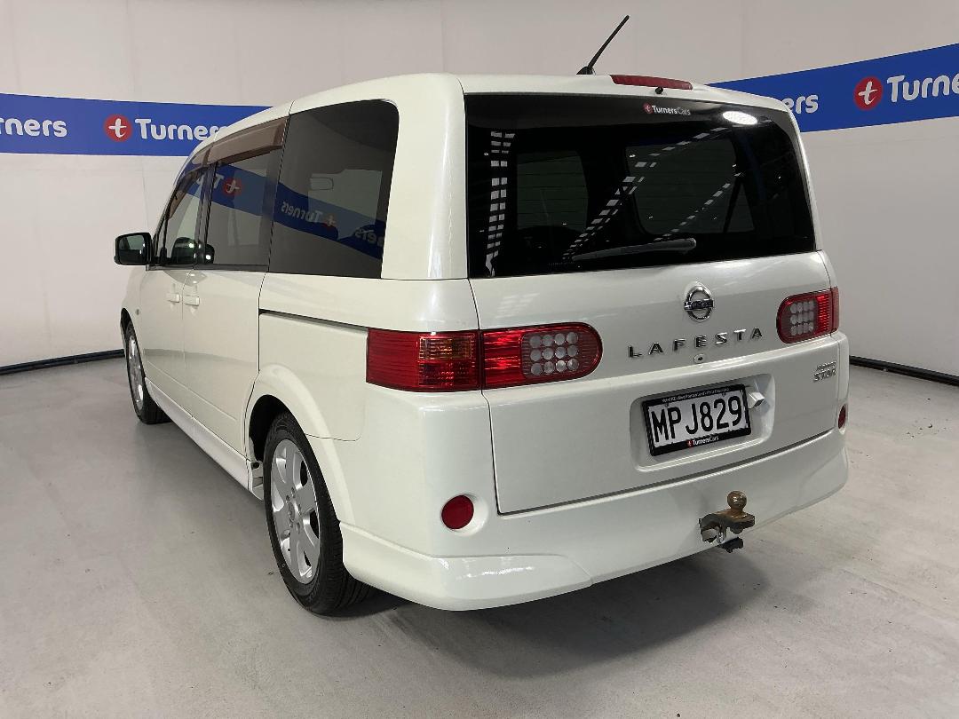 Photo '5' of Nissan Lafesta