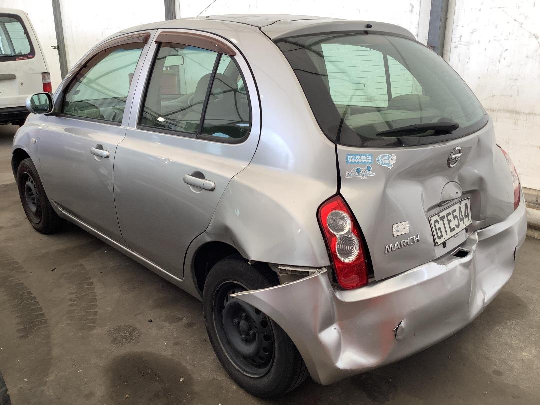 Photo '7' of Nissan March