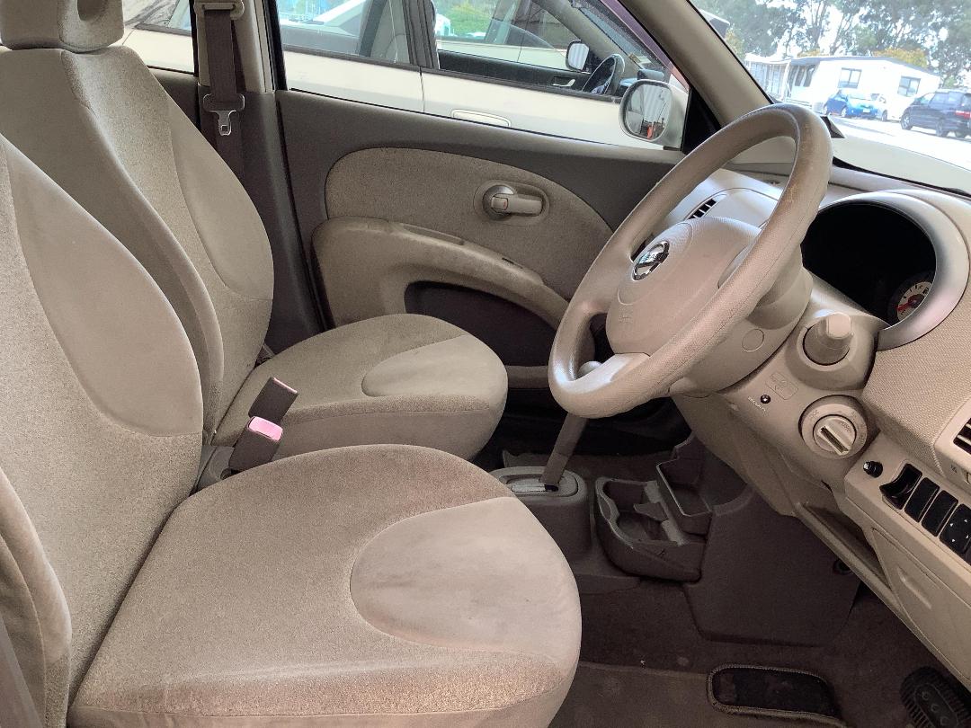 Photo '10' of Nissan March