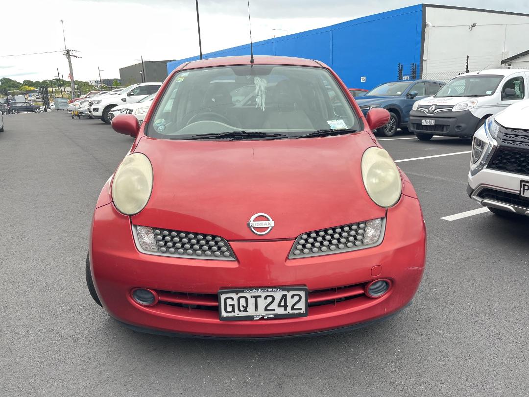 Photo '2' of Nissan March