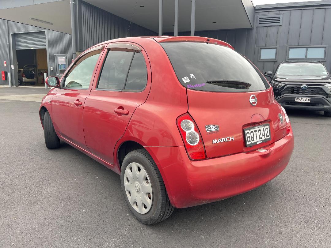 Photo '6' of Nissan March