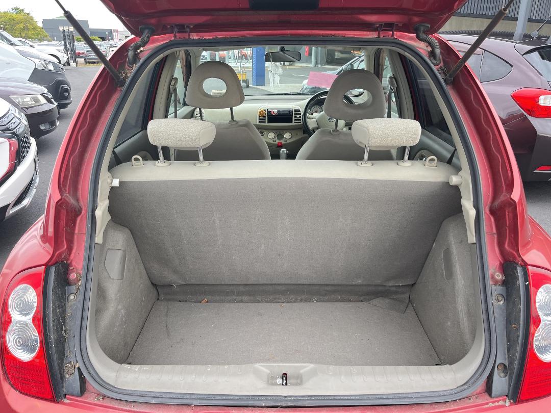 Photo '16' of Nissan March