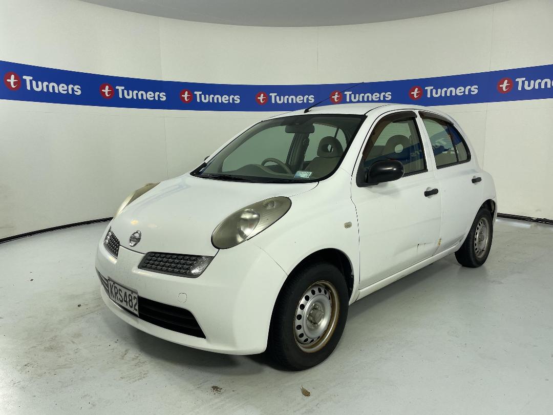 Photo '4' of Nissan March