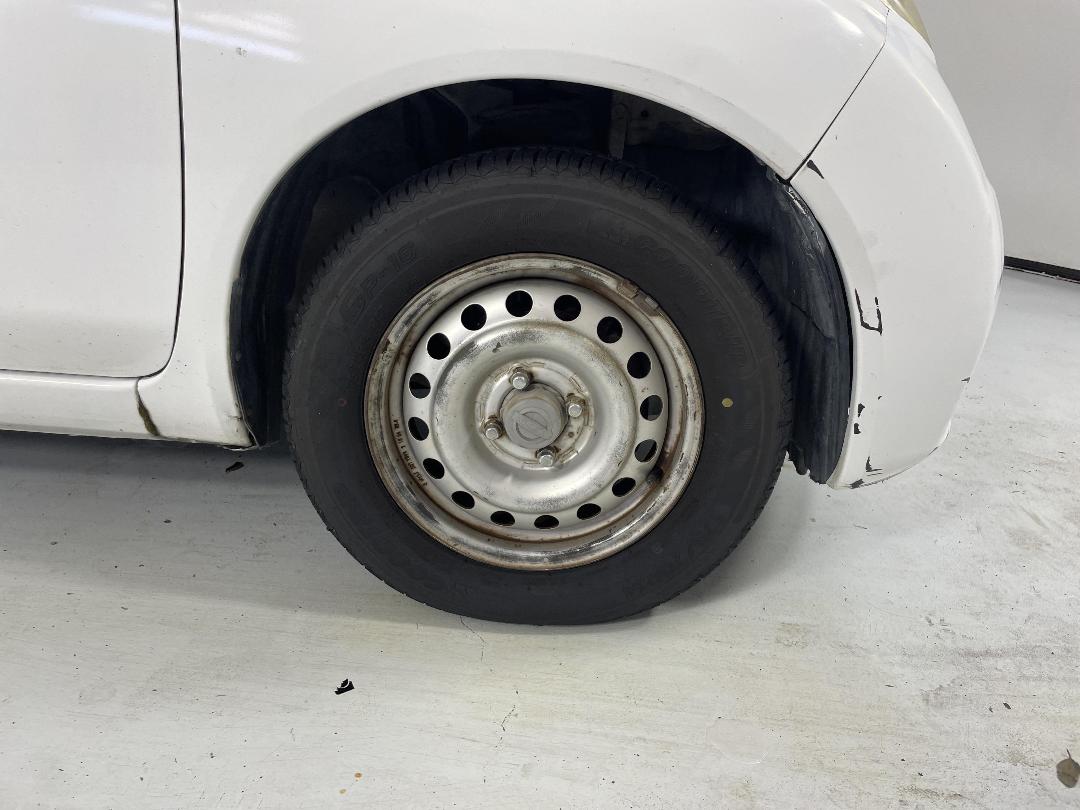 Photo '9' of Nissan March