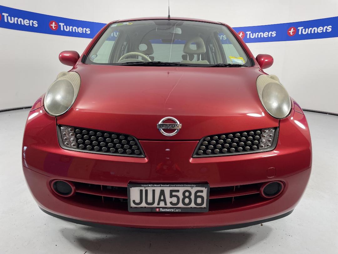 Photo '2' of Nissan March