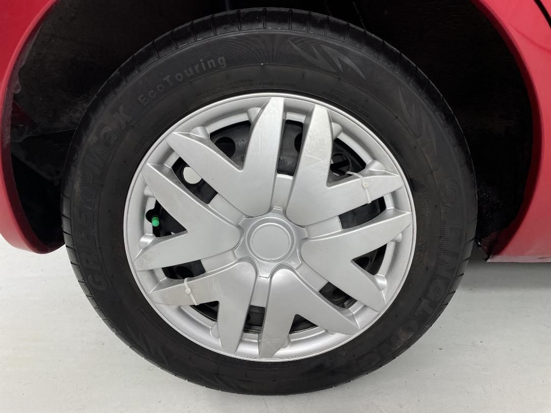 Photo '12' of Nissan March