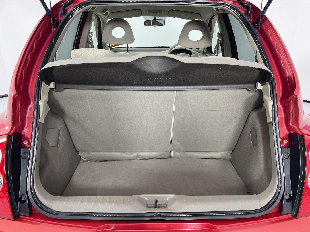 Photo '14' of Nissan March