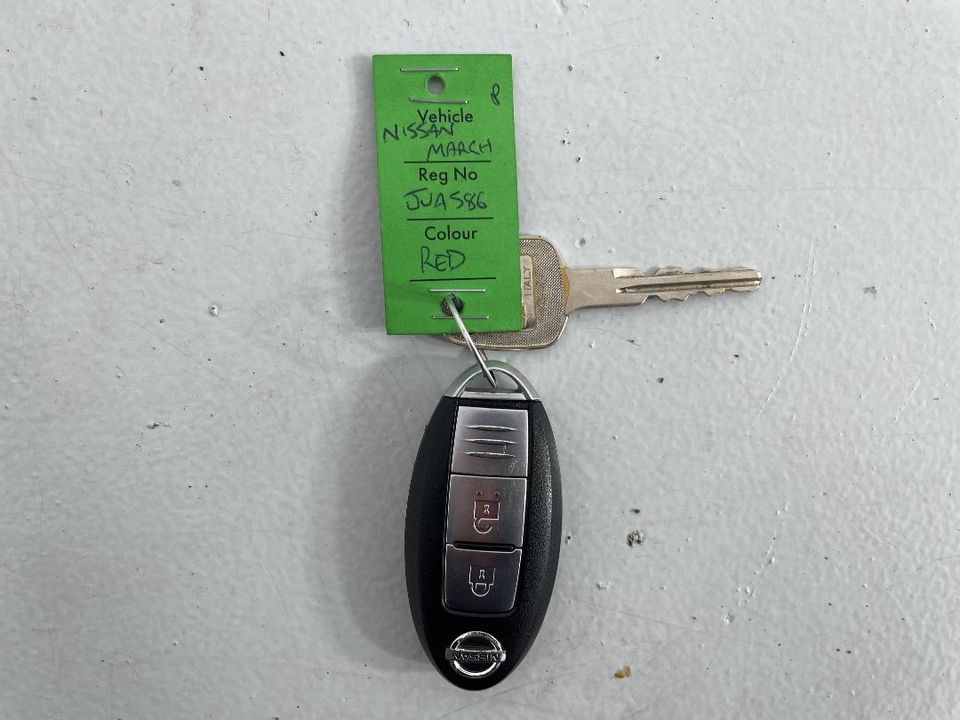 Photo '22' of Nissan March