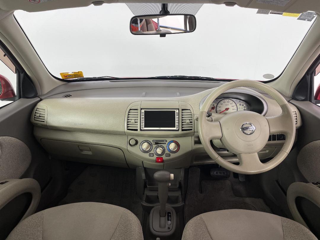 Photo '17' of Nissan March