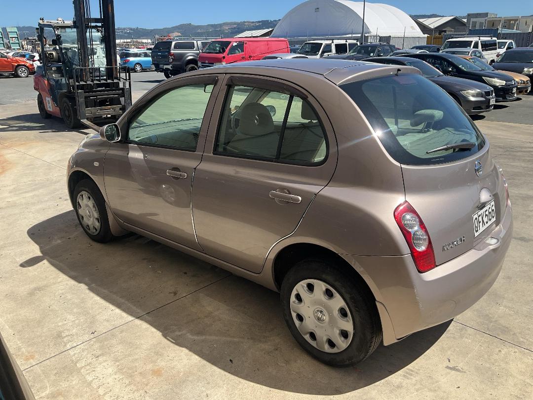 Photo '3' of Nissan March Photo '3' of Nissan March