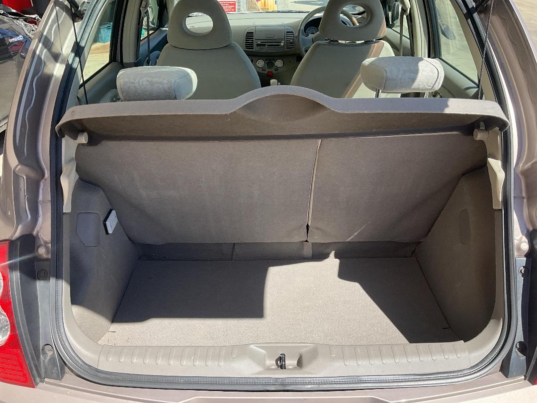 Photo '12' of Nissan March Photo '12' of Nissan March