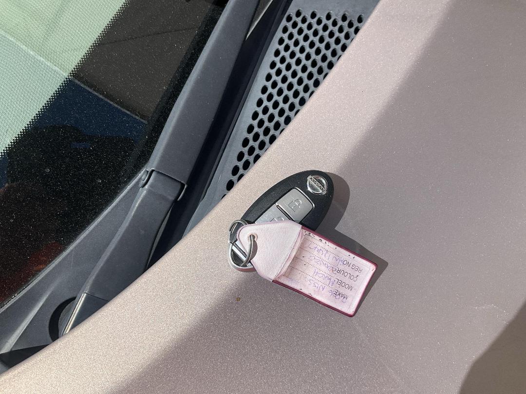 Photo '7' of Nissan March Photo '7' of Nissan March