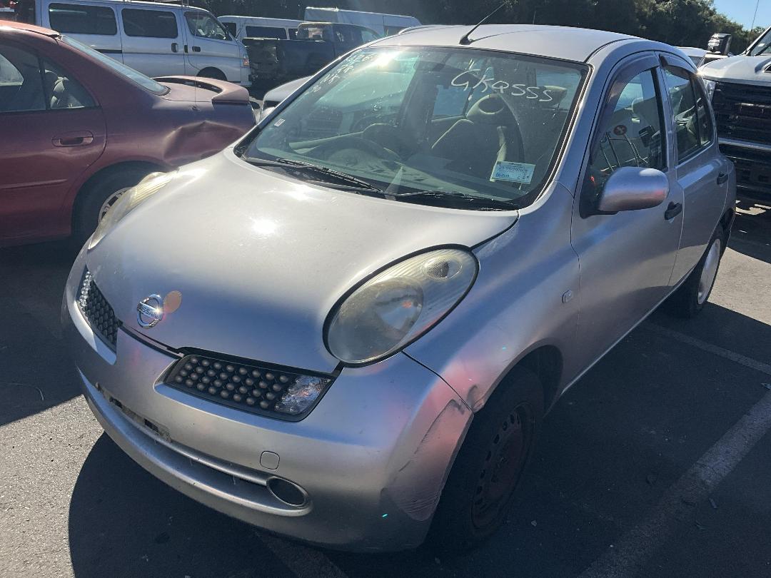 Photo '2' of Nissan March