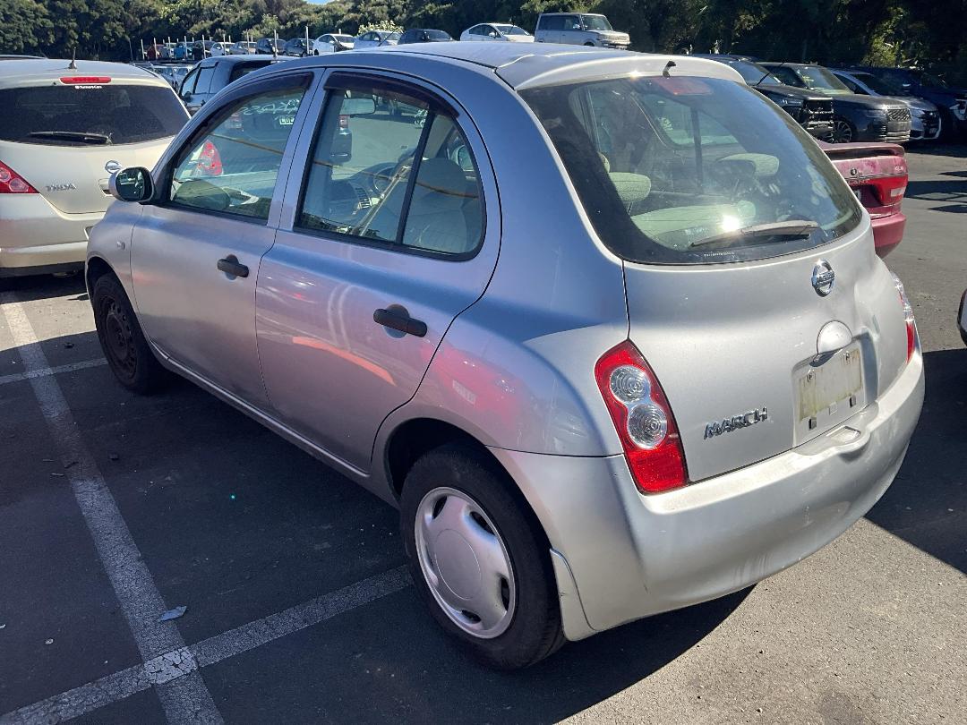 Photo '3' of Nissan March