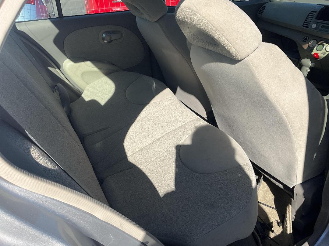 Photo '12' of Nissan March