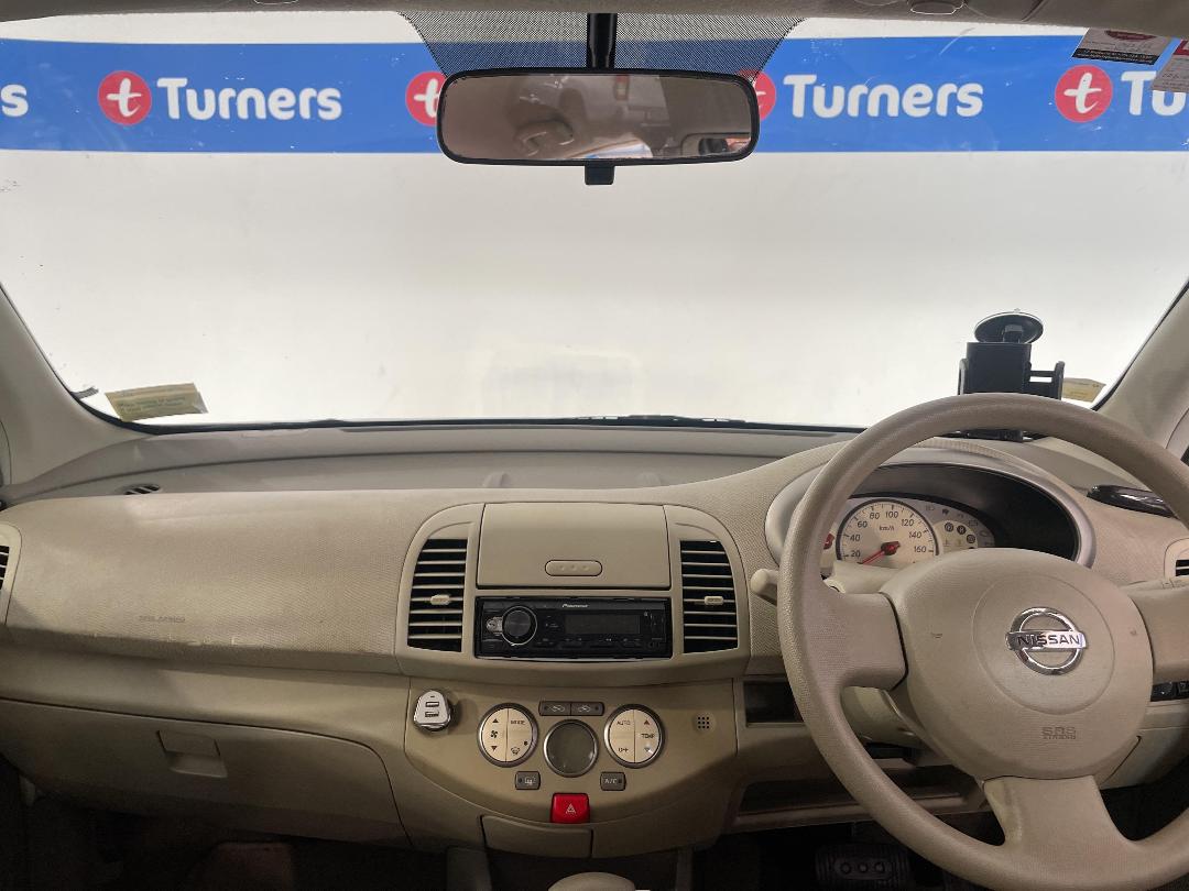 Photo '17' of Nissan March