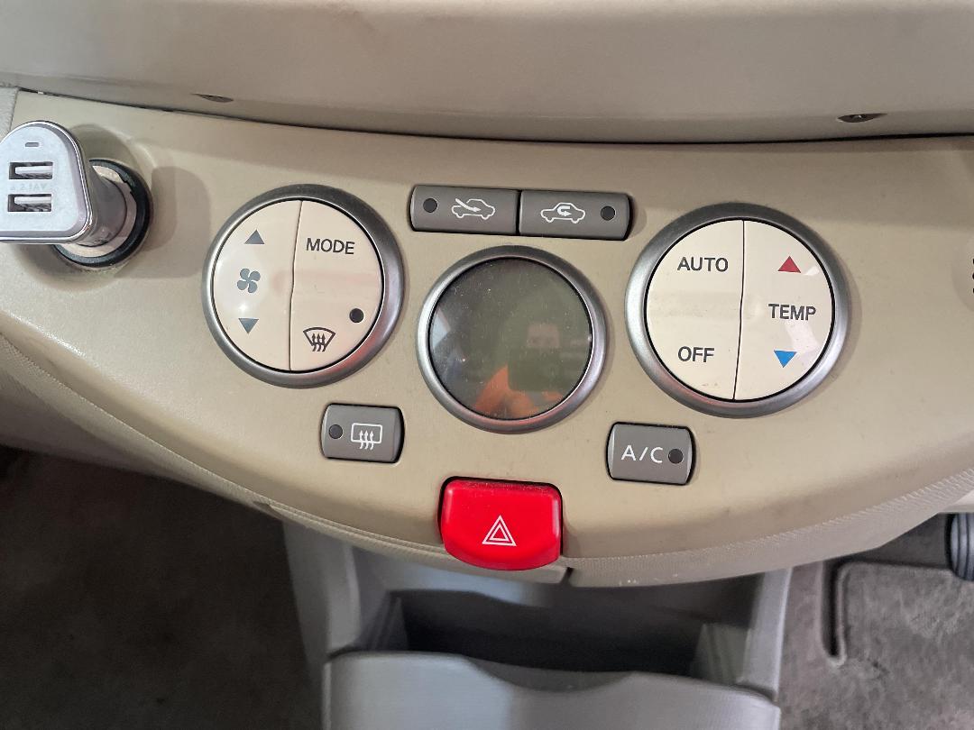 Photo '27' of Nissan March