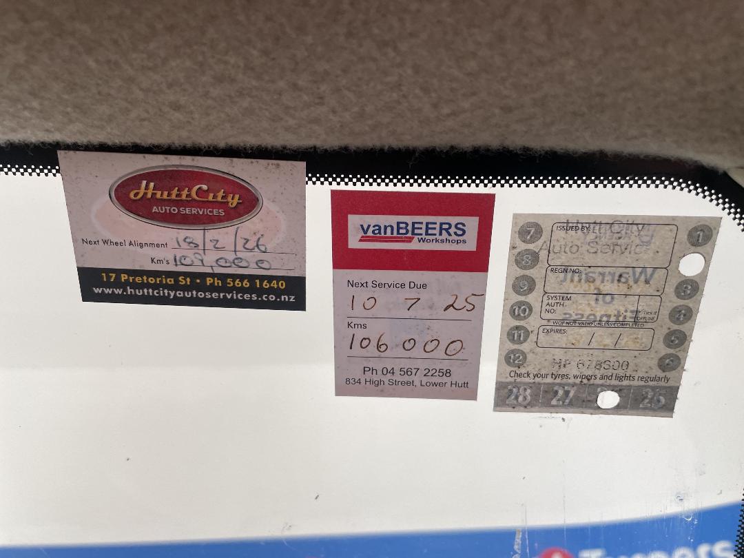 Photo '30' of Nissan March