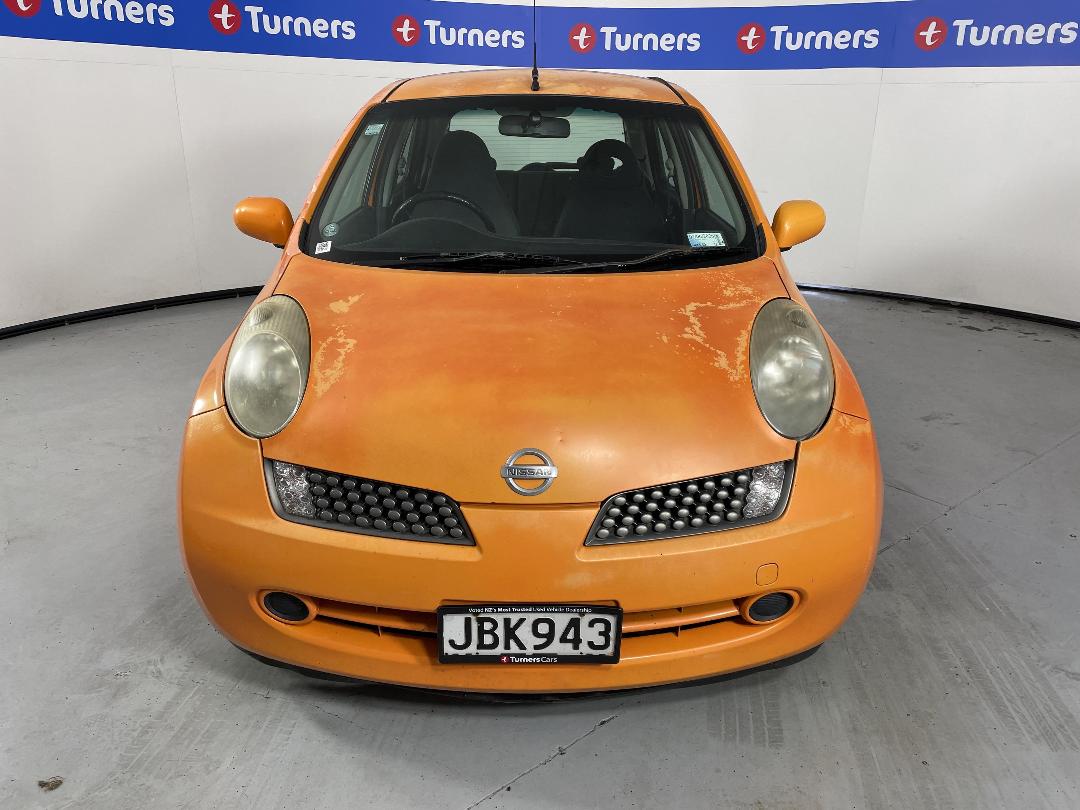 Photo '2' of Nissan March