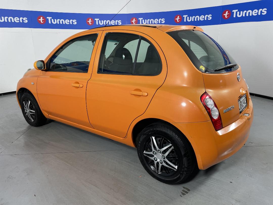 Photo '5' of Nissan March