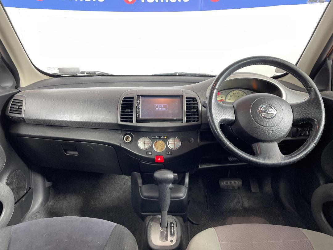 Photo '17' of Nissan March