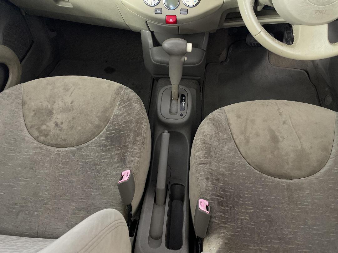 Photo '16' of Nissan Micra Photo '16' of Nissan Micra