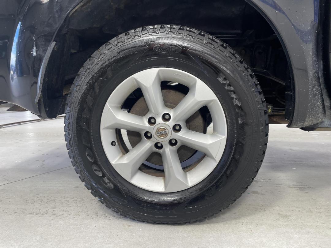 Photo '12' of Nissan Navara