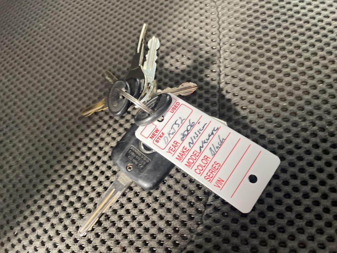 Photo '22' of Nissan Navara