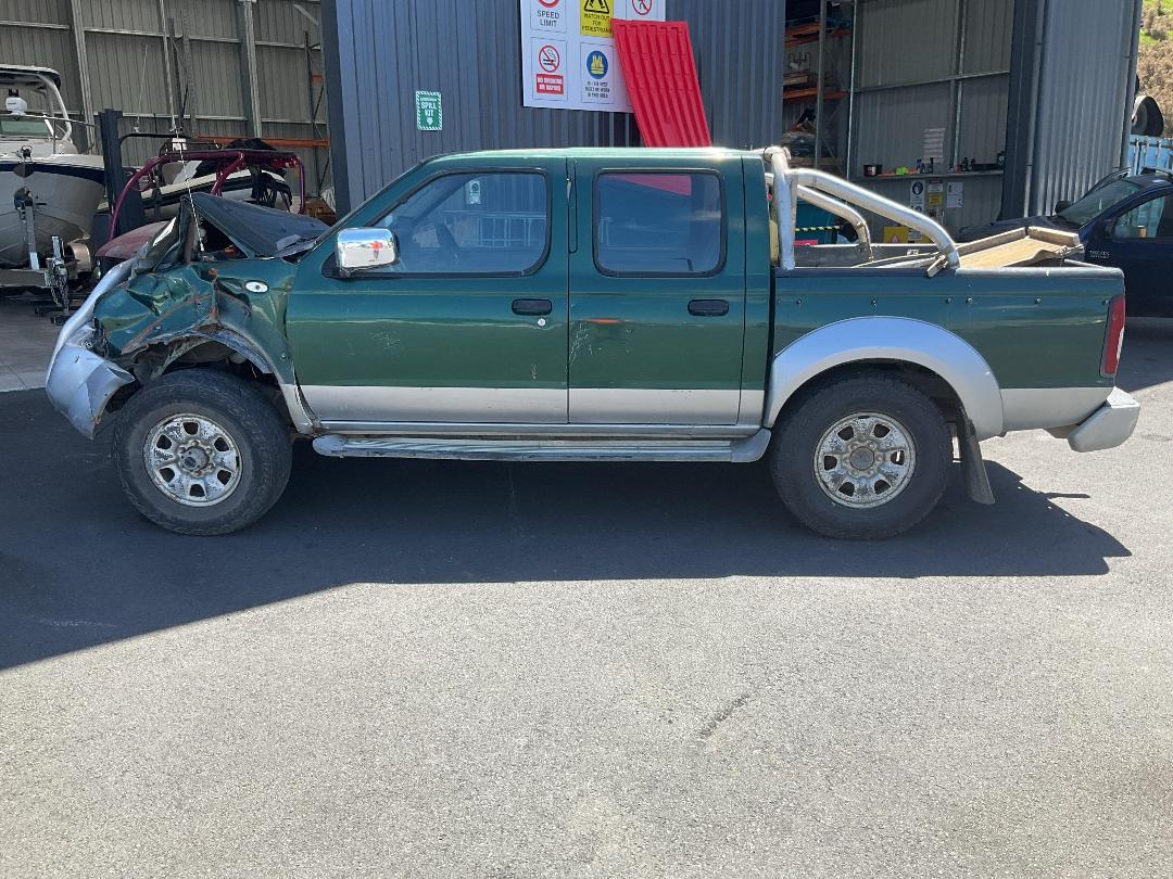 Photo '5' of Nissan Navara D/C W/S Vent Photo '5' of Nissan Navara D/C W/S Vent