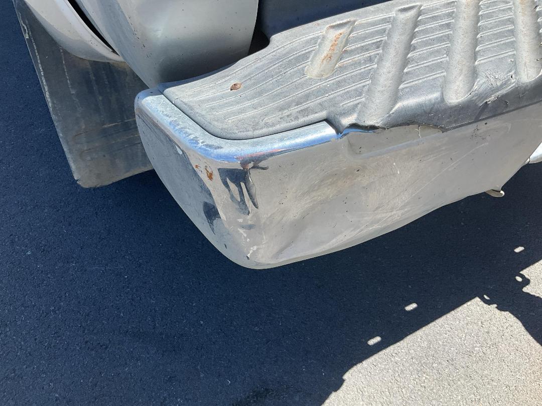 Photo '12' of Nissan Navara D/C W/S Vent Photo '12' of Nissan Navara D/C W/S Vent