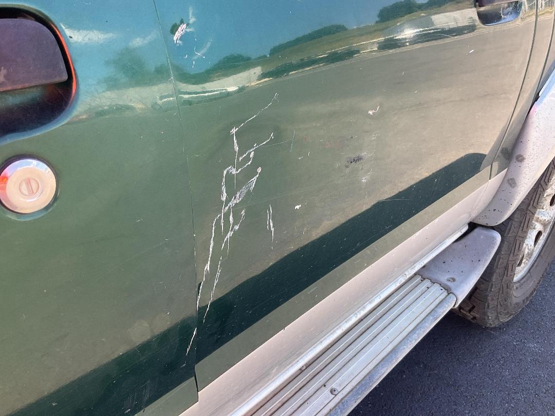 Photo '16' of Nissan Navara D/C W/S Vent Photo '16' of Nissan Navara D/C W/S Vent