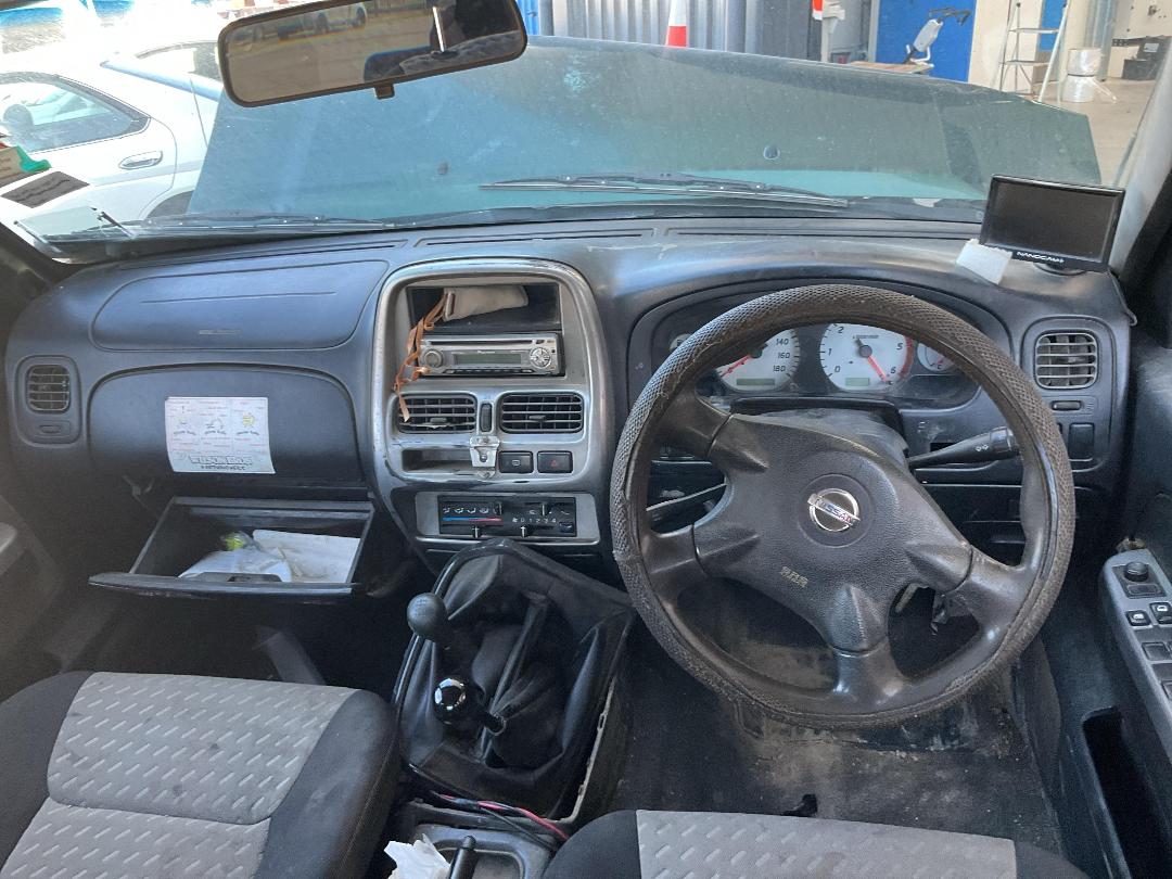 Photo '19' of Nissan Navara D/C W/S Vent Photo '19' of Nissan Navara D/C W/S Vent