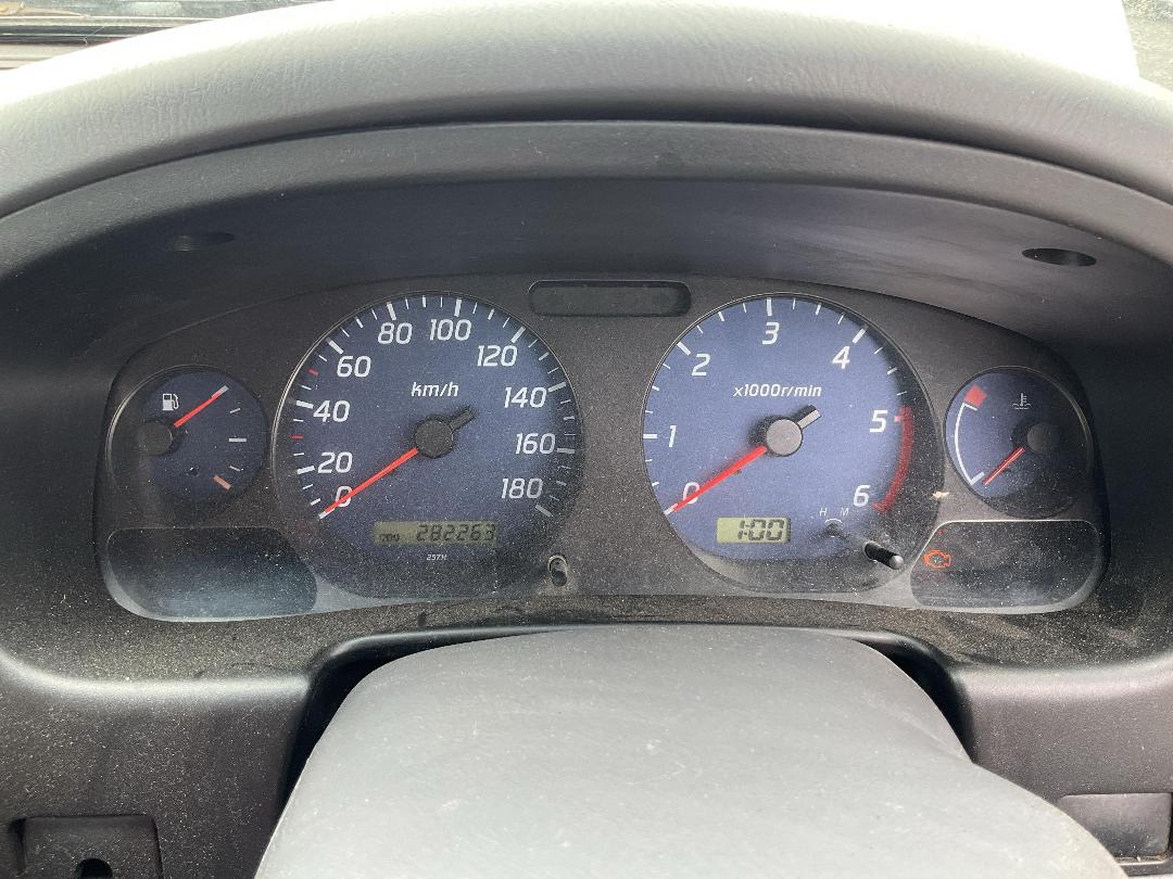 Photo '9' of Nissan Navara DC W/S AIR