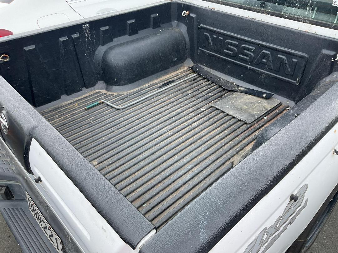 Photo '13' of Nissan Navara DC W/S AIR