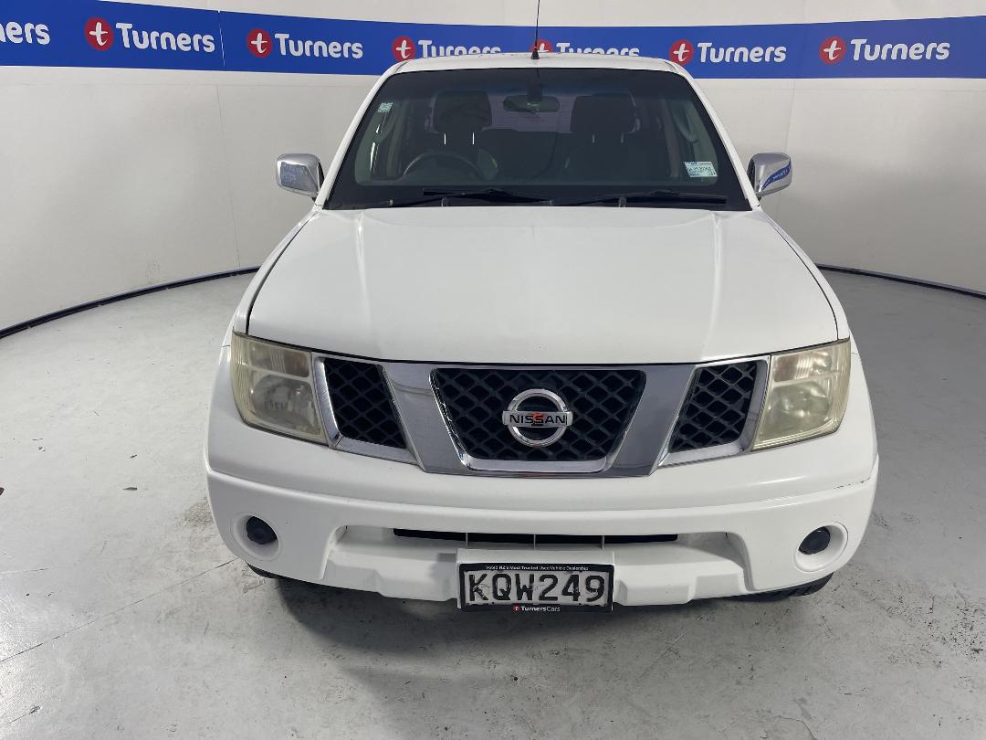 Photo '2' of Nissan Navara